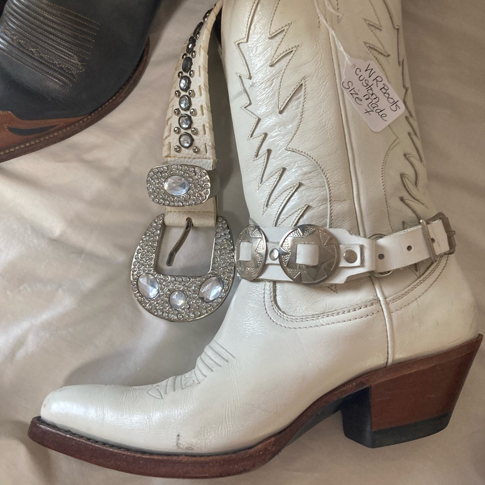 WR boots custom made .7. Comes with bling belt. 25 years old
